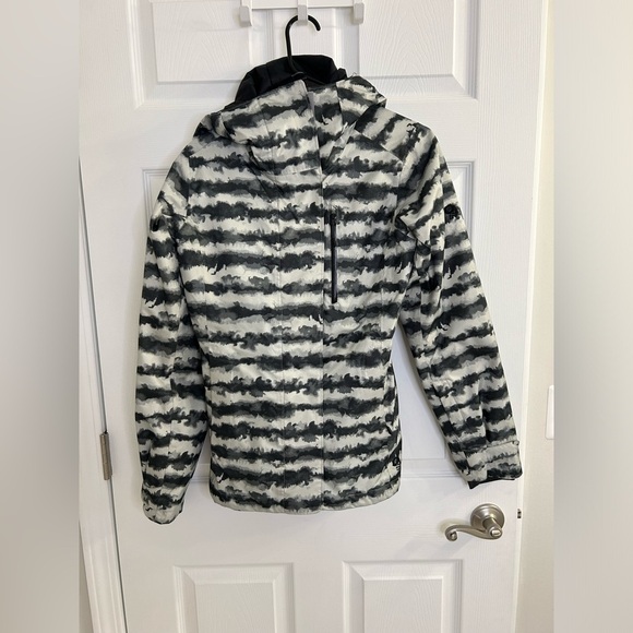 MOUNTAIN HARDWARE Barnsie Recco Gray Watercolor Hooded Jacket Womens size Small - Picture 3 of 11